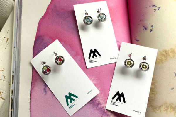 biżuteria na zamówienie Muzeum Narodowego we Wrocławiu z własną grafiką