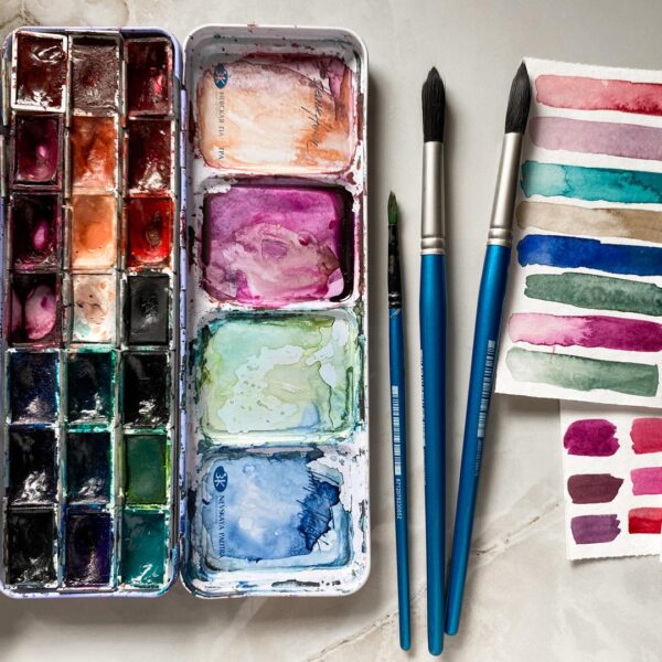 malowanie akwarelami na warsztatach artystycznych