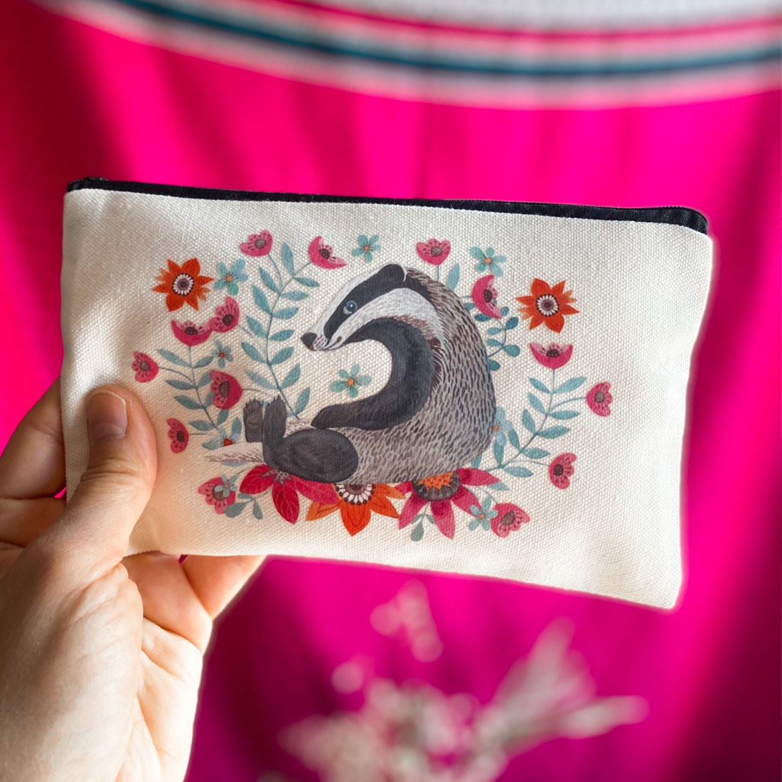 badger-borsuk-piornik-lesne-zwierzeta-na-kedki-saszetka-kosmetyczka-podrozna kosmetyczka z borsukiem, idealna na podróż