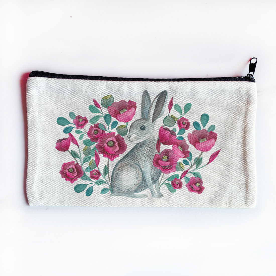 kosmetyczka - piórnik z zającem i kwiatkami