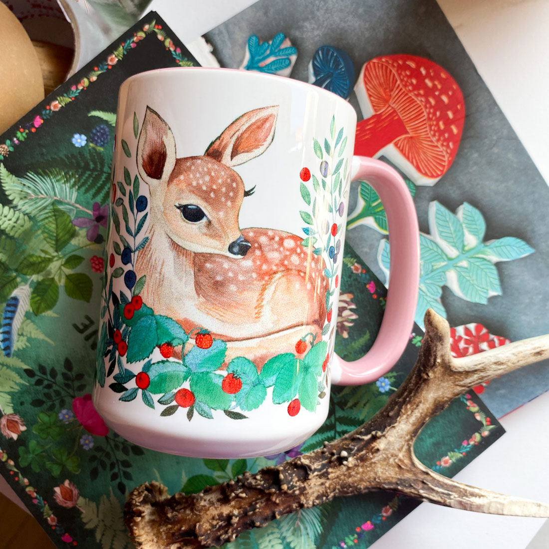 leśny kubek z sarenką i poziomkami, 450ml