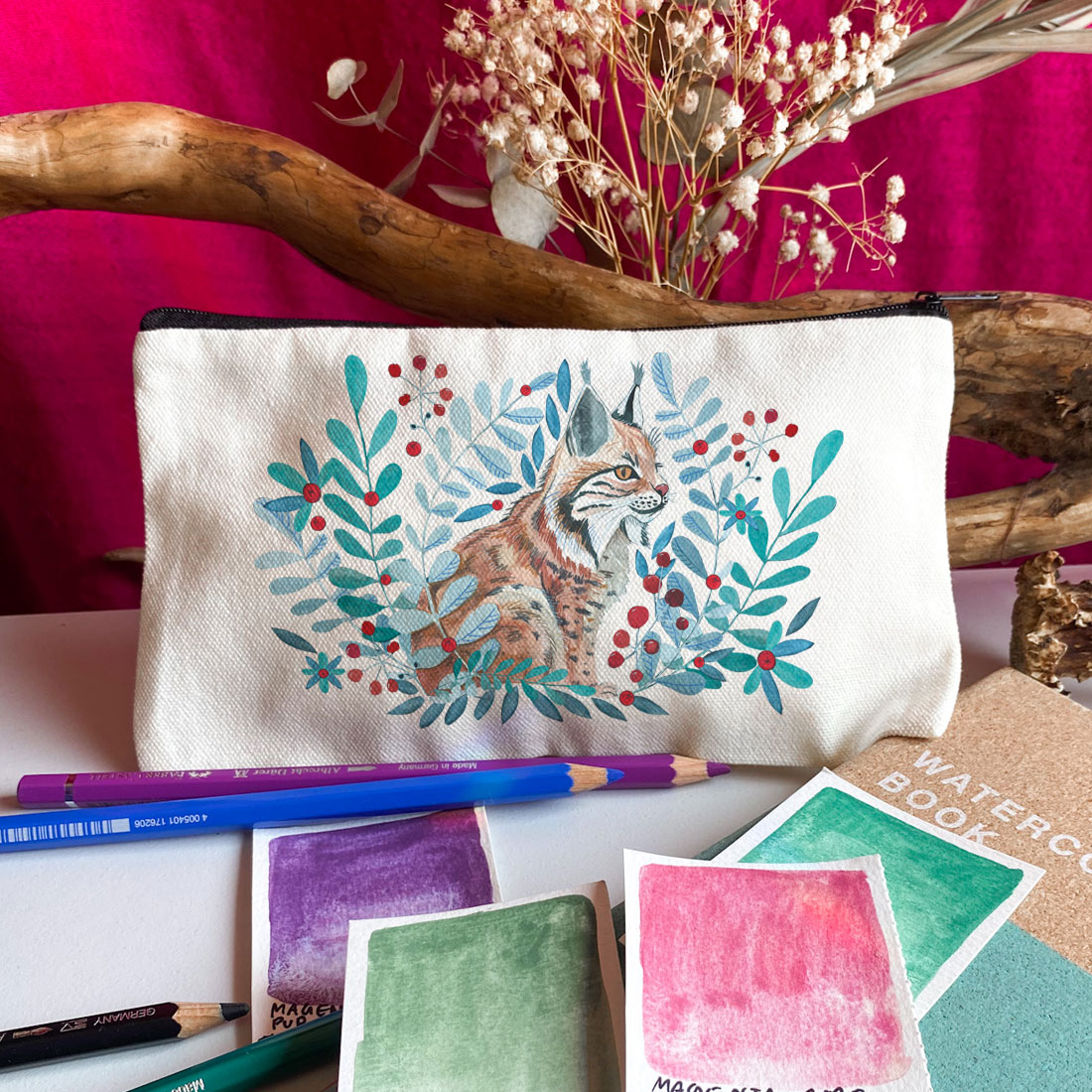 winter lynx piórnik na artystyczne przybory kredki i mazaki