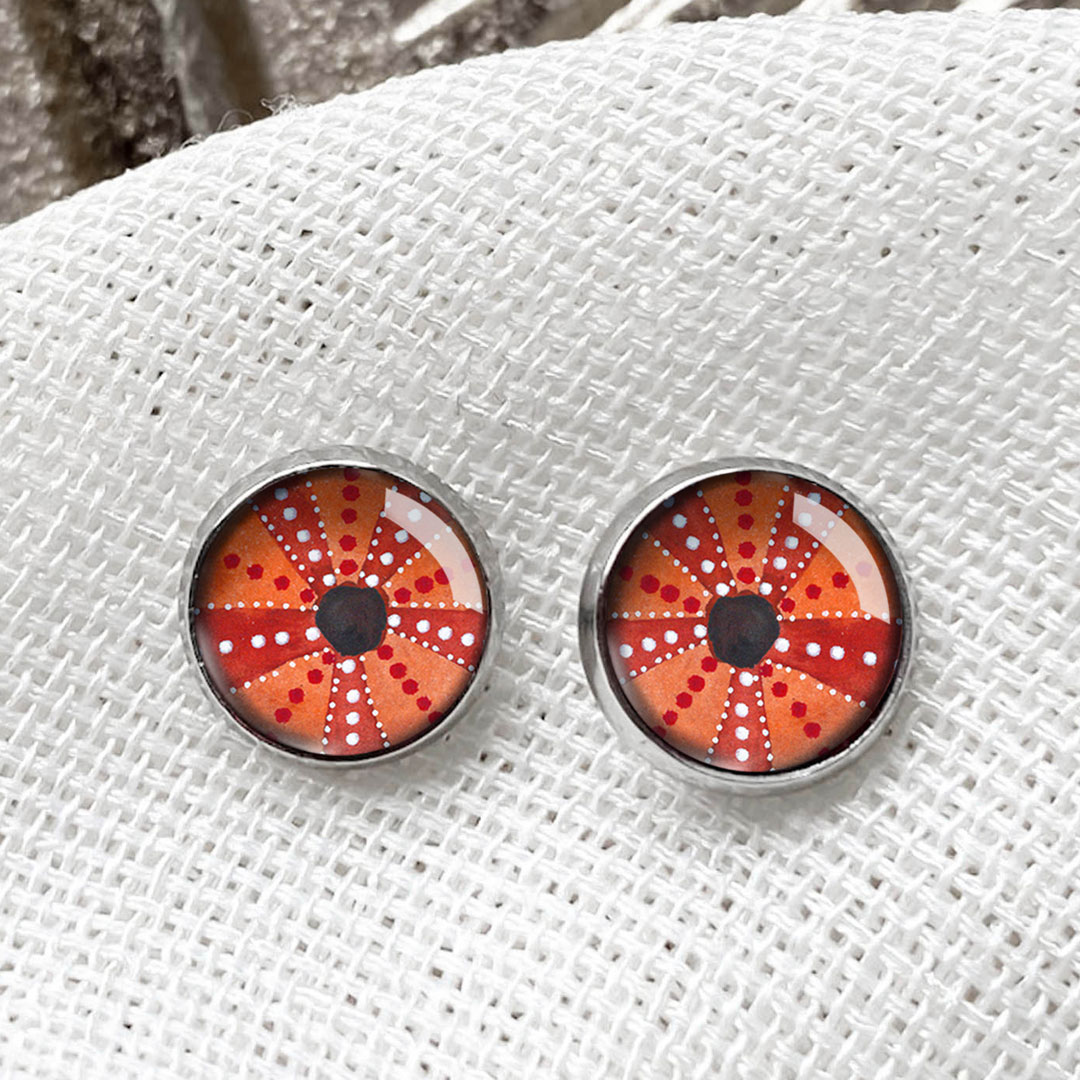 kolczyki z muszlą jeżowca morskiego z serii Morski Świat